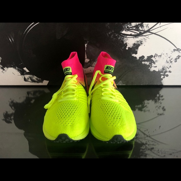 MENS NIKE ZOOM ALL OUT FLYKNIT OC TRAINING SHOES - Picture 2 of 8